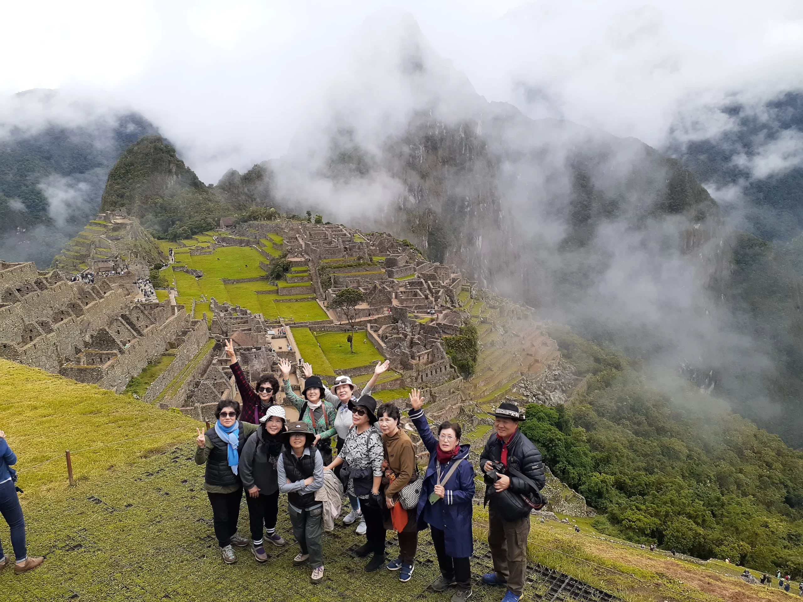 machu picchu tour by car